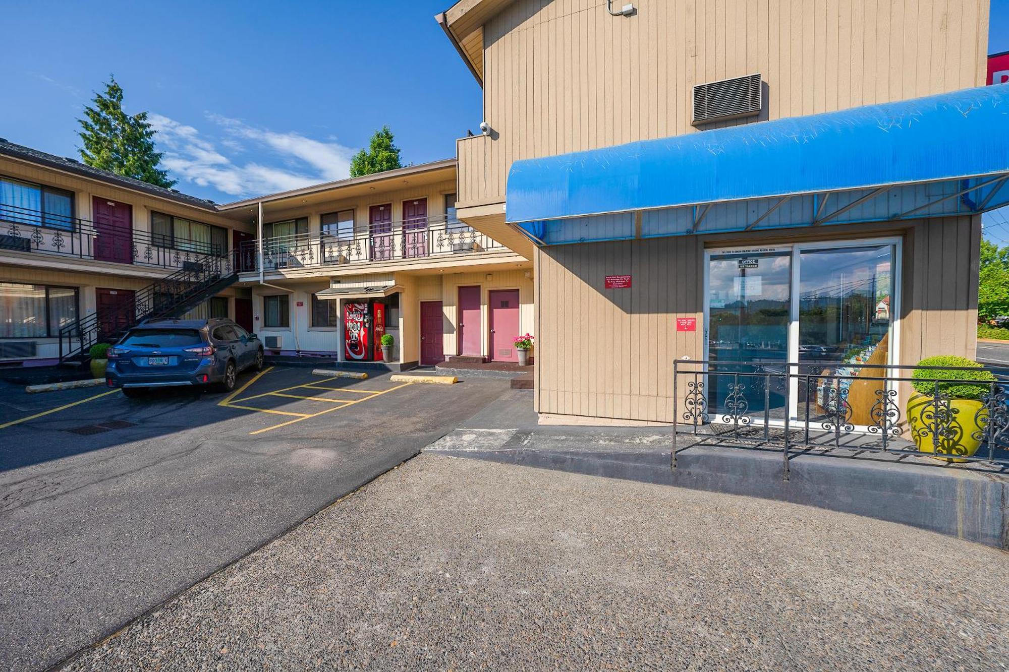 Broadway Inn Portland Downtown Exterior foto